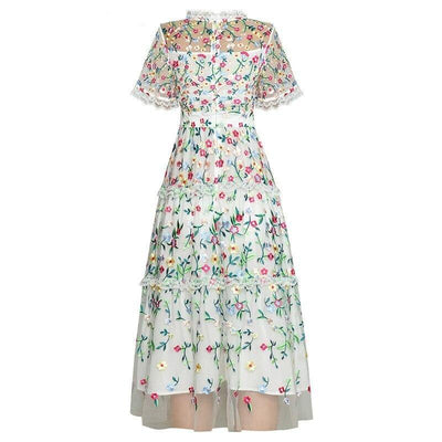 Robe Vintage Moderne Blanche