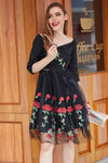 Robe Vintage Noir avec Broderie Rose