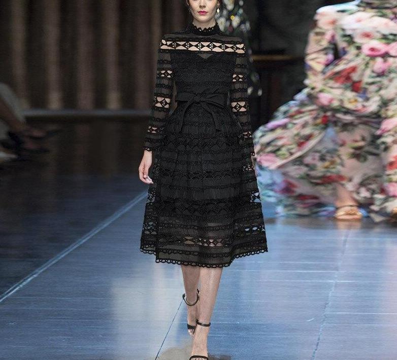 Robe Années 40 Noire Ajourrée