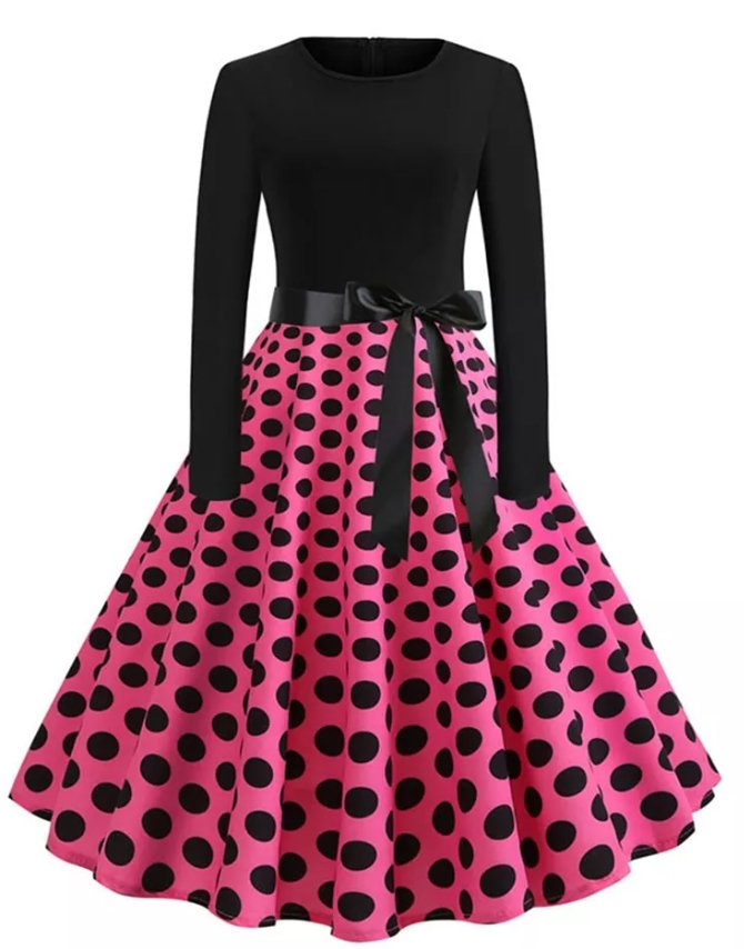Robe Vintage Pin Up Rose Points